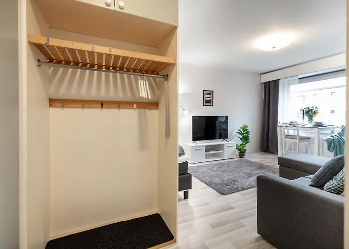 Arctic Hill City Suite
